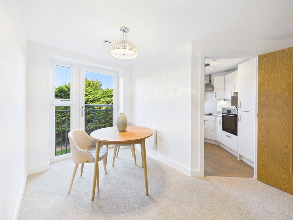 Property photo 3 of 8 Picture No. 02