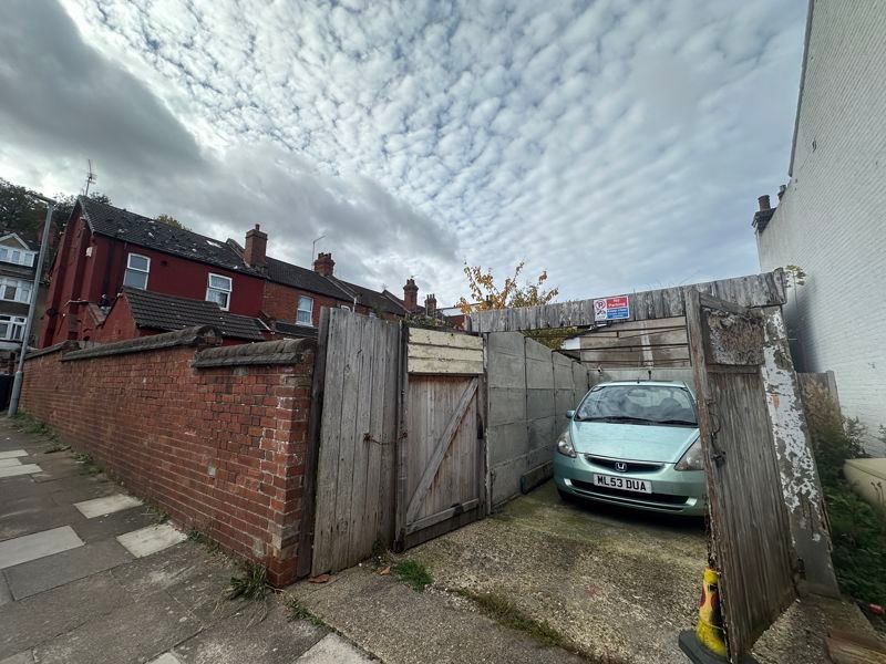 Property photo 2 of 18 Photo 3