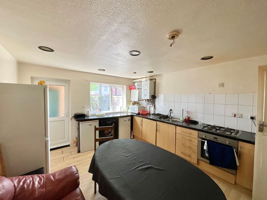 Property photo 3 of 15 Img_6586