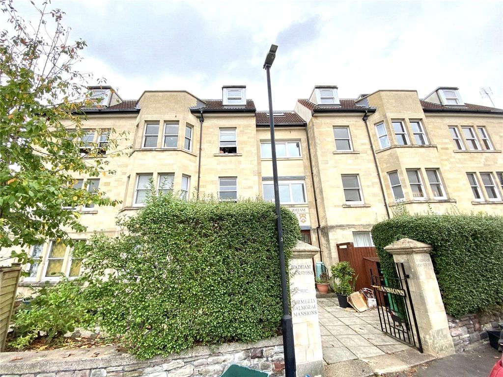 Property photo 1 of 10 Picture No. 02