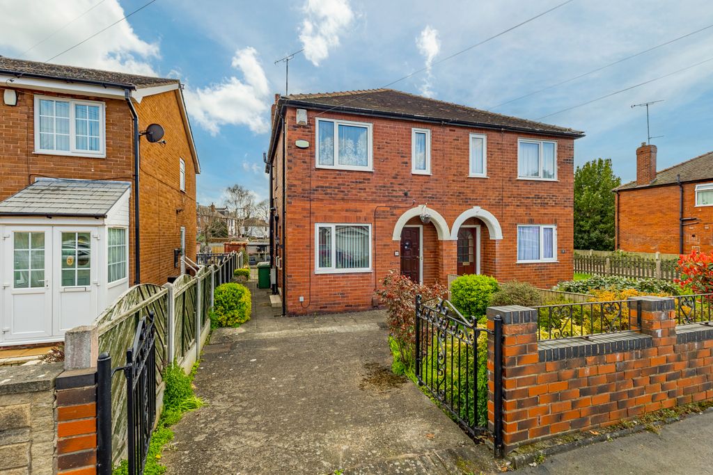 Property photo 1 of 15 2 Bedroom Semi-Detached For Sale