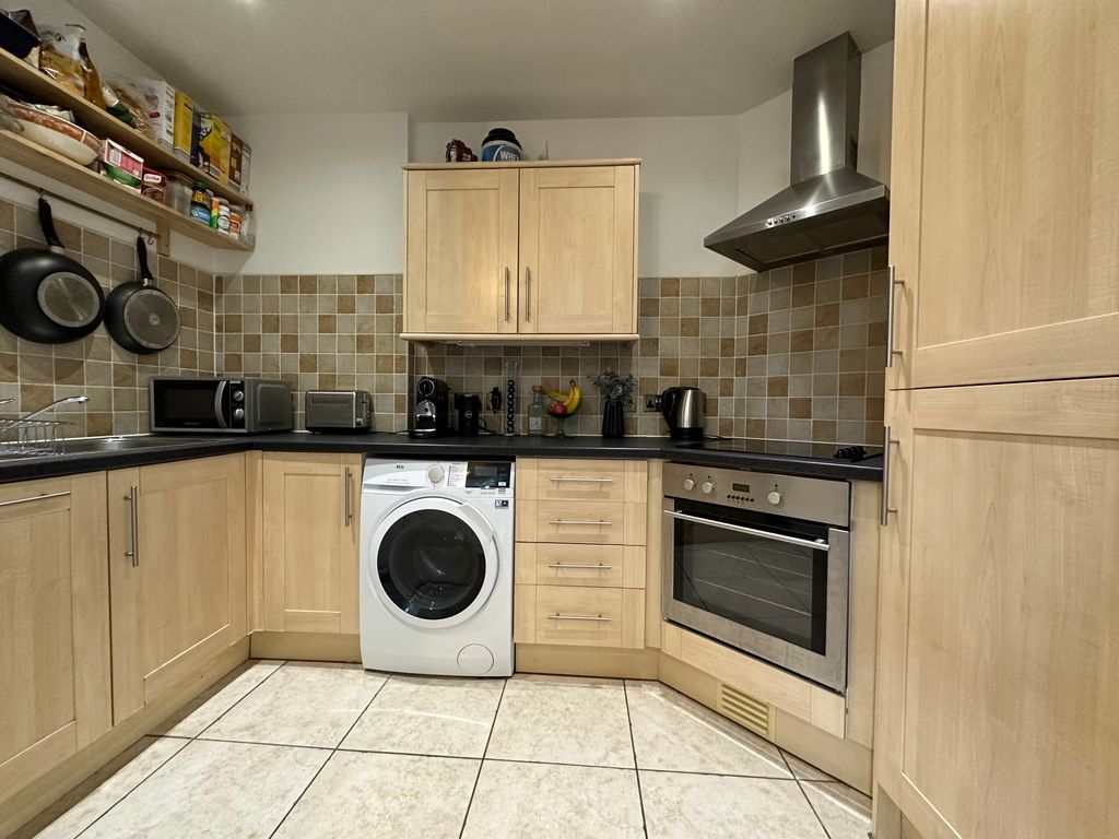 Property photo 3 of 10 Image
