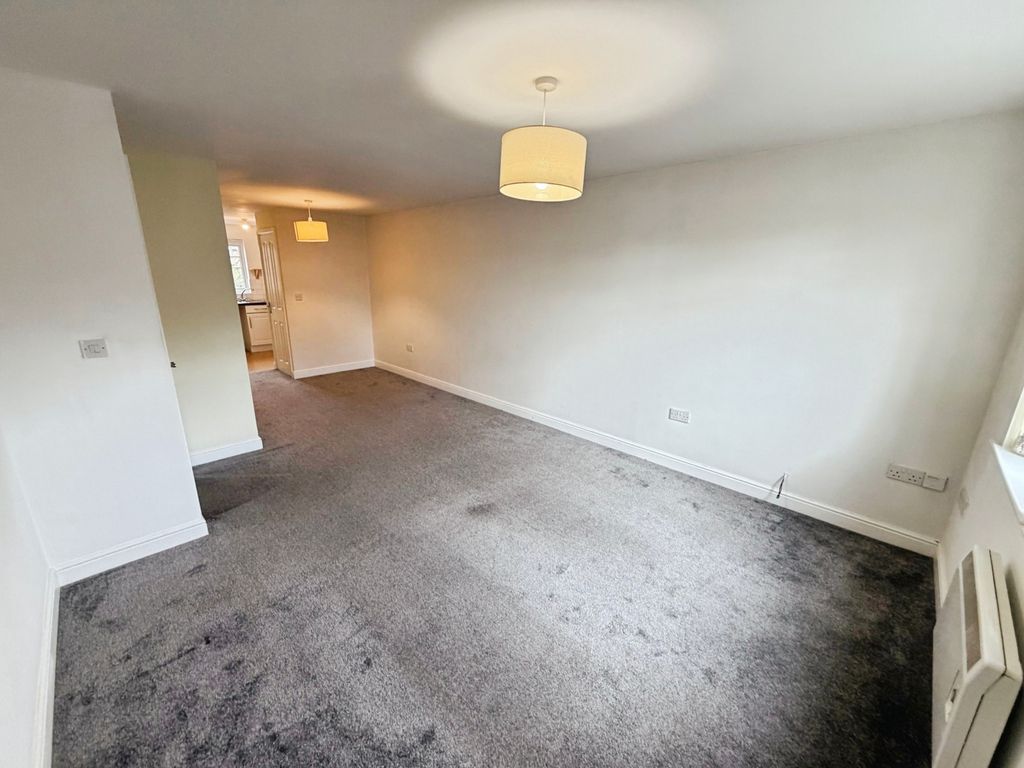 Property photo 3 of 8 Living Room