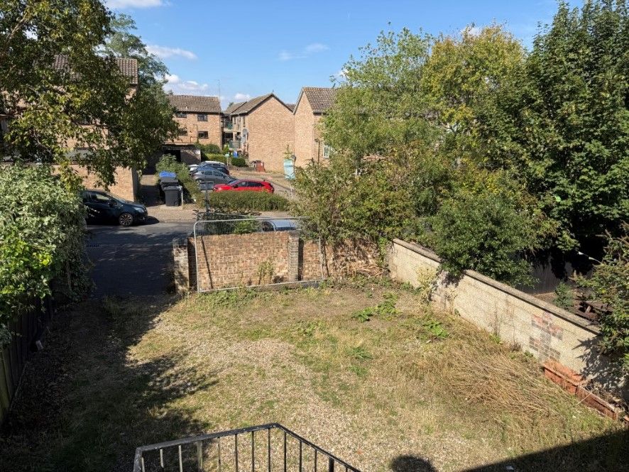 Property photo 3 of 11