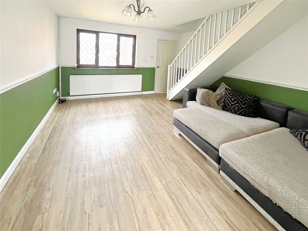 Property photo 2 of 10 Picture No. 17