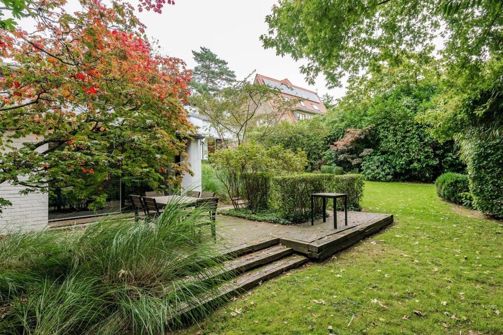 Property photo 2 of 22