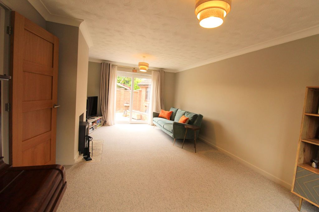 Property photo 3 of 18 Img_3198