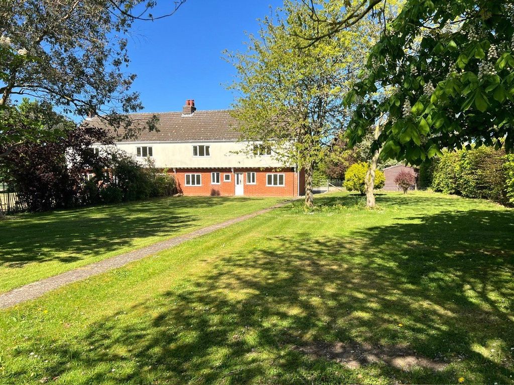 Property photo 3 of 10 Picture No. 35