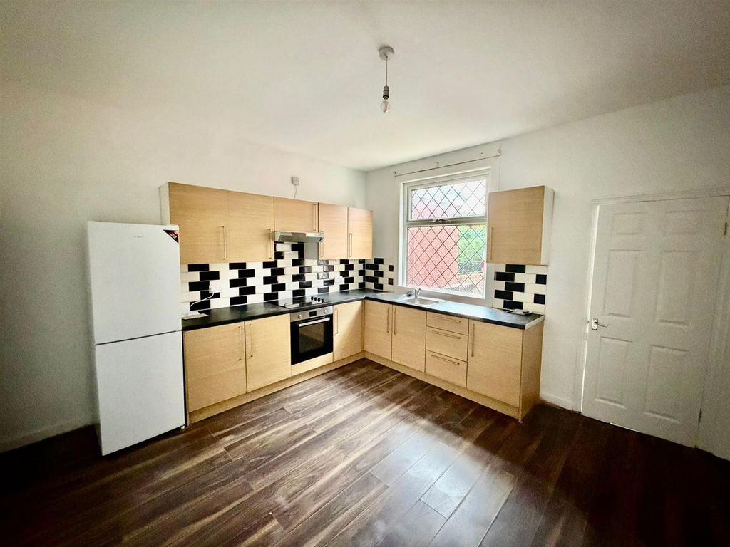 Property photo 3 of 10 Img-20251104-Wa0010.Jpg