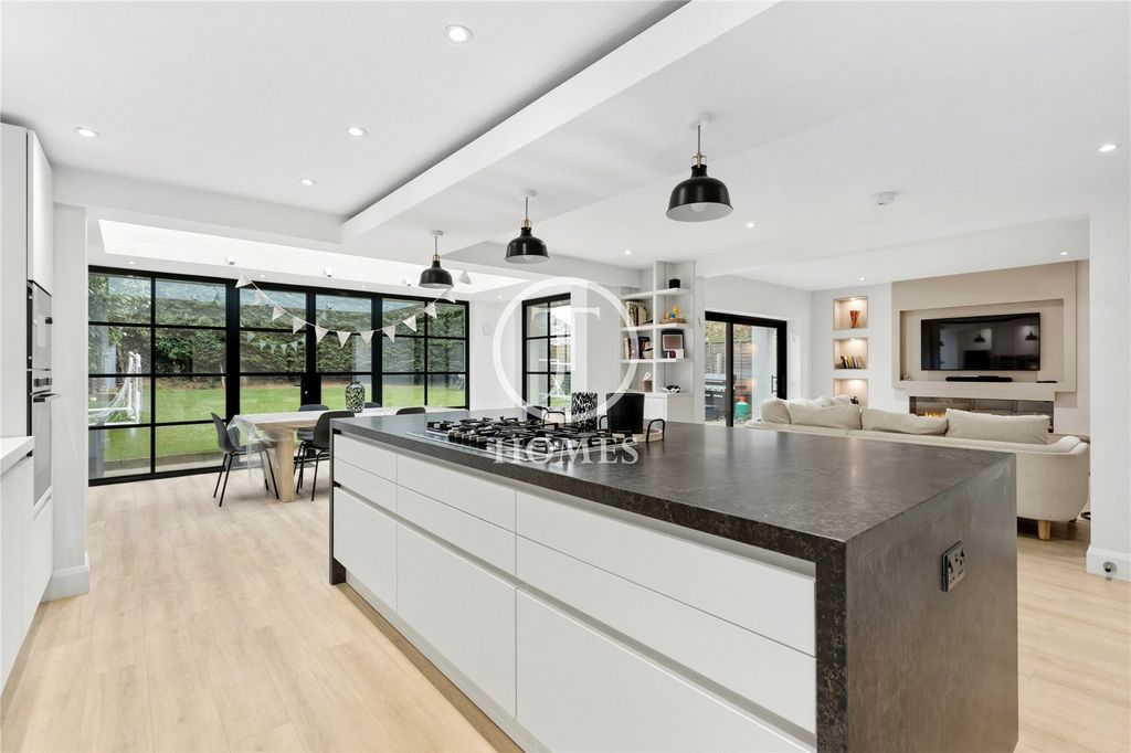 Property photo 1 of 12 Picture No. 07