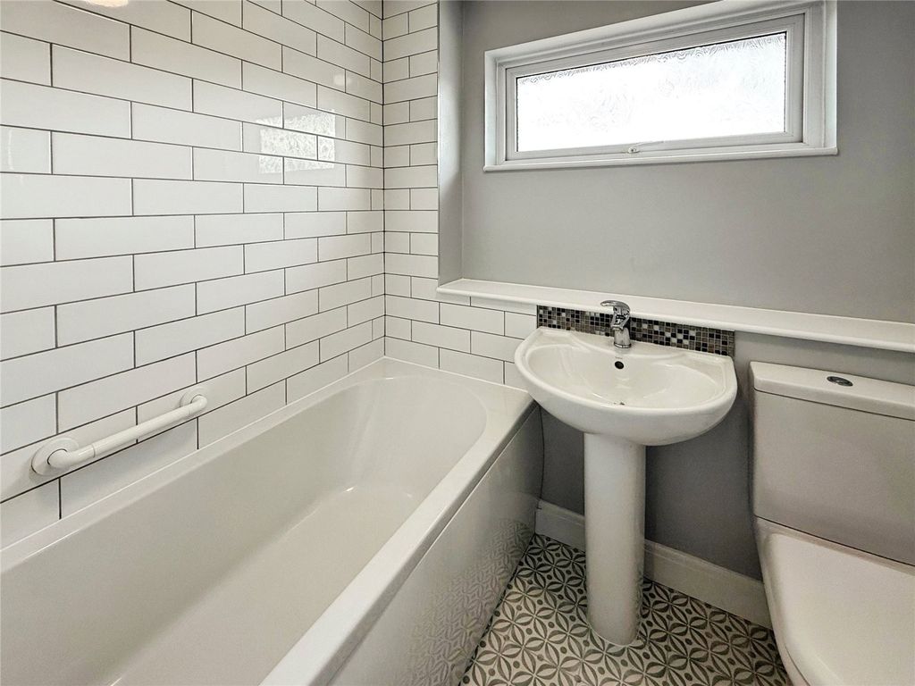 Property photo 3 of 13 Bathroom