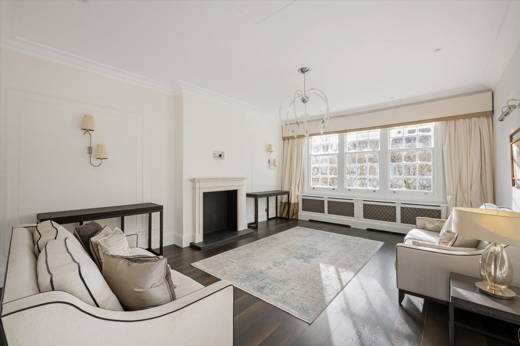 Property photo 2 of 12 Image