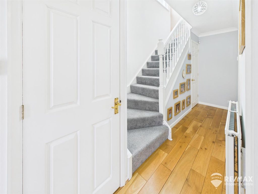 Property photo 2 of 20 Cam02842G0-Pr0294-Still004.Jpg