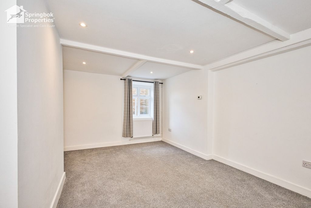 Property photo 3 of 17 Image 2