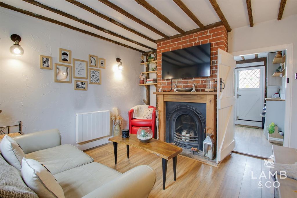 Property photo 2 of 12