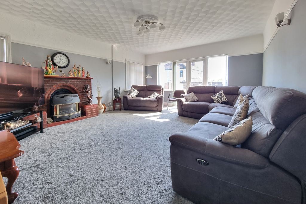 Property photo 2 of 21 20250905_103501