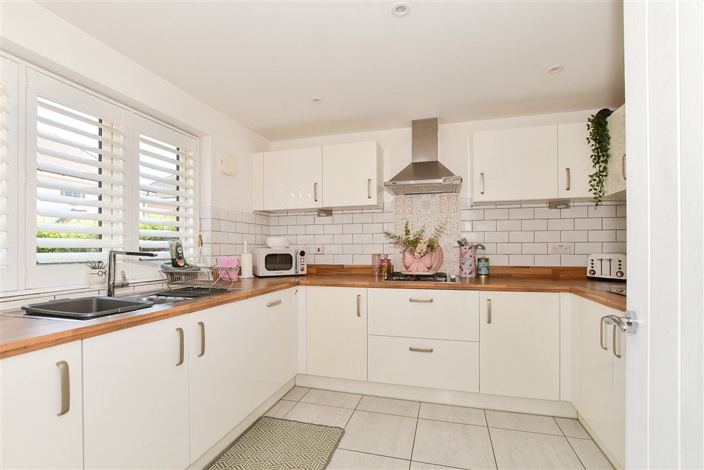 Property photo 2 of 13 Kitchen
