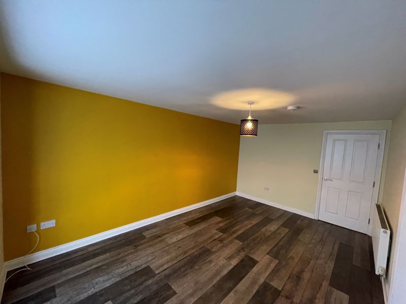 Property photo 3 of 10 Photo 1