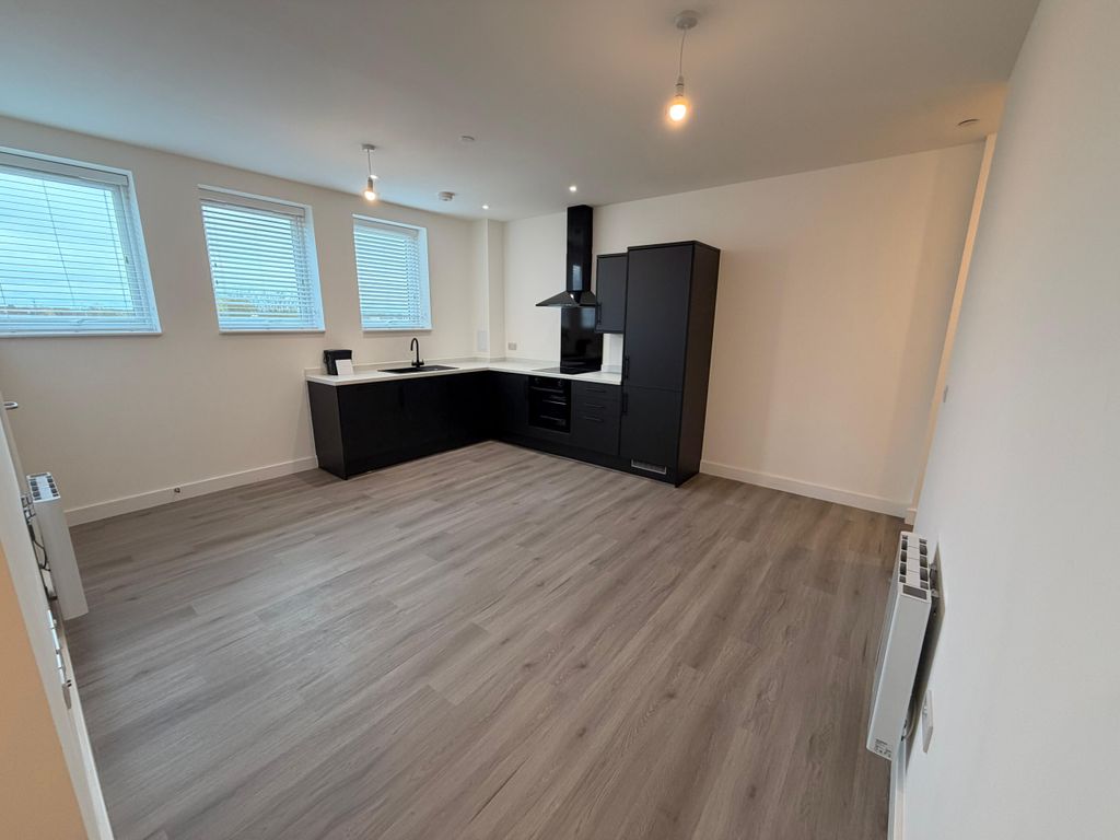 Property photo 1 of 16 Dining Room