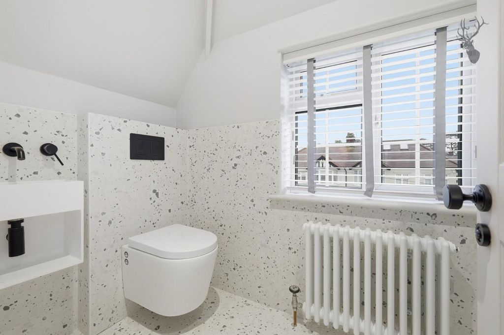 Additional image 18 of 5 bed detached house for saleBury Road, Epping CM16