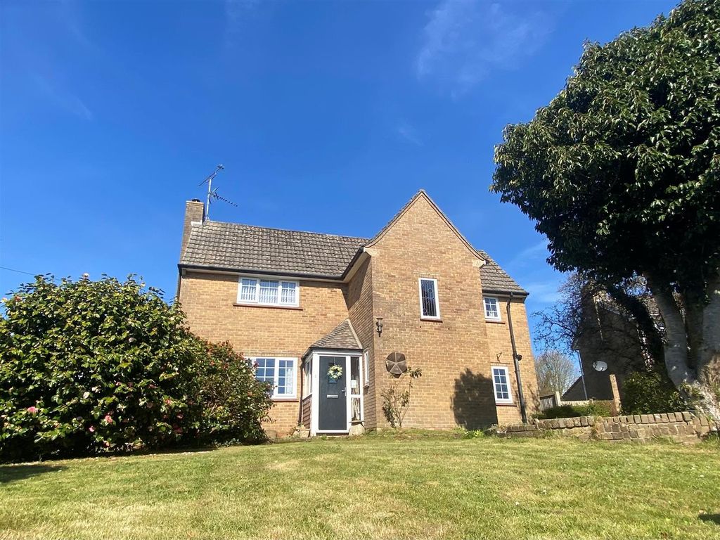 Property photo 1 of 19 Front.Jpg