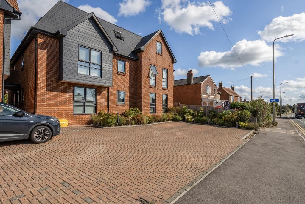 Property photo 1 of 18 External