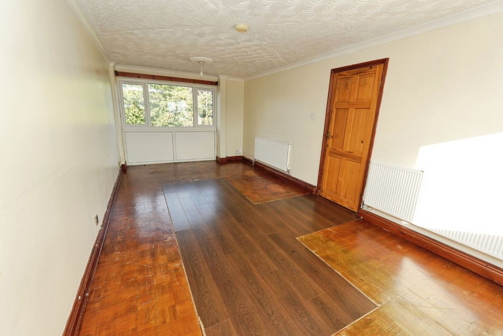 Property photo 2 of 13 Lounge/Dining Room