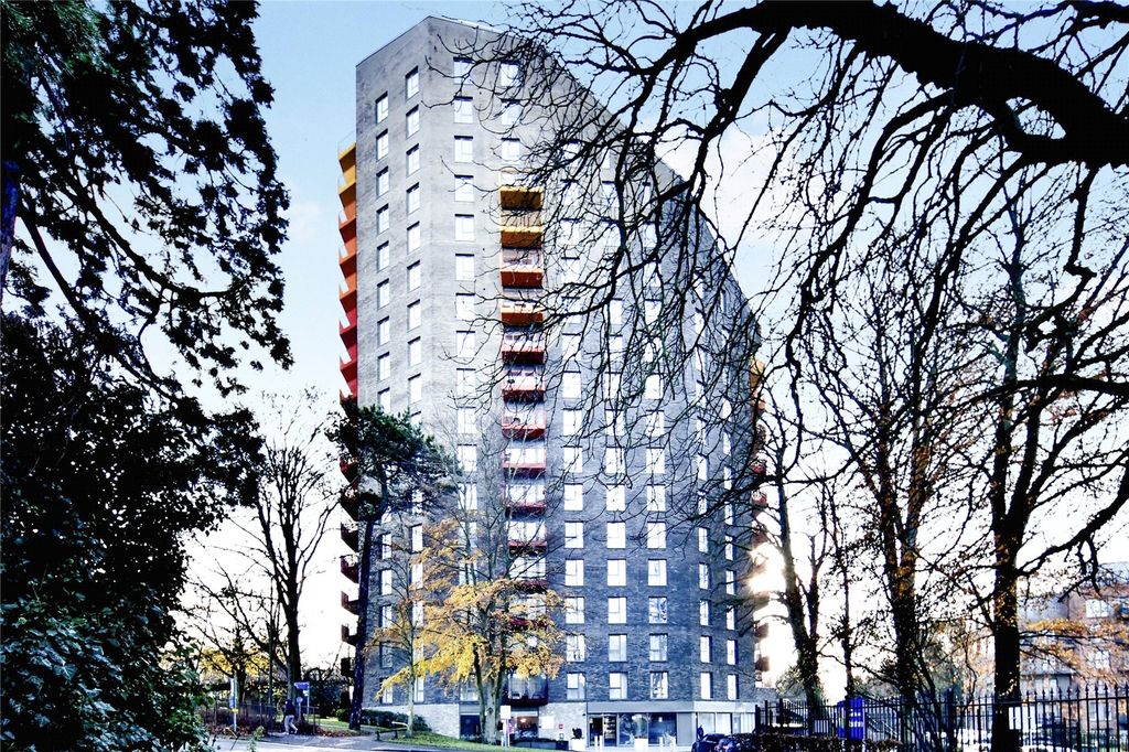 Property photo 1 of 20 Picture No. 02