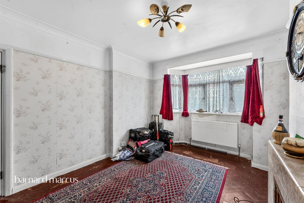 Property photo 2 of 19