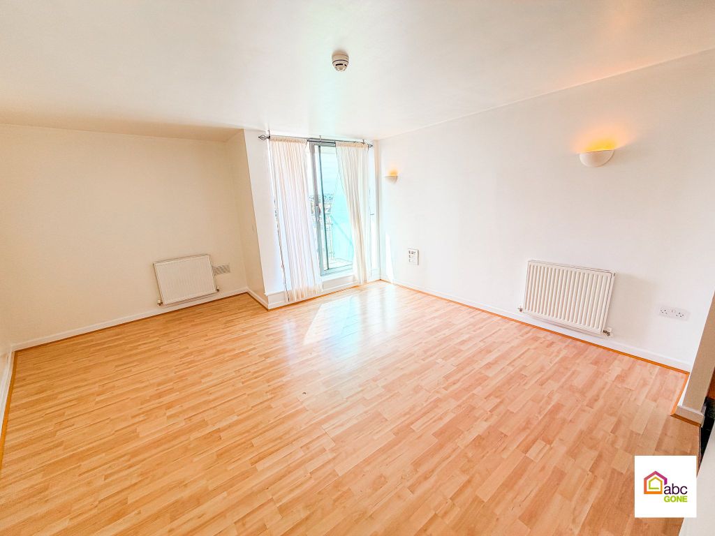 Property photo 2 of 26