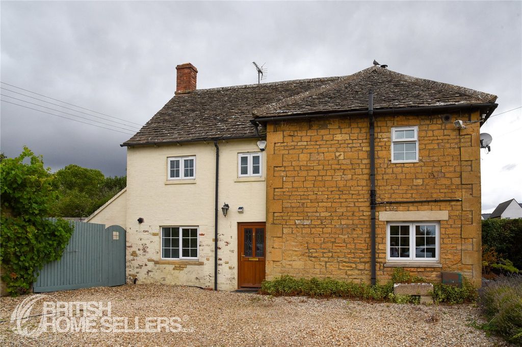 Property photo 1 of 33 Picture No. 39