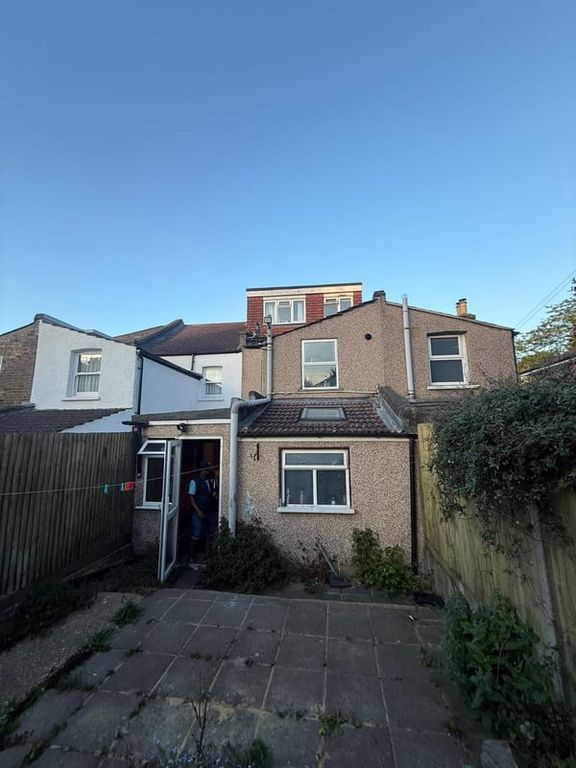 Property photo 2 of 6