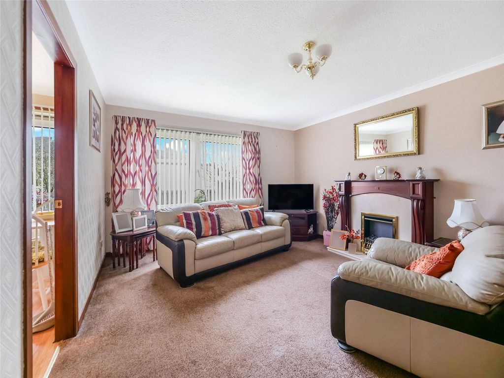 Property photo 2 of 21 Picture No. 01