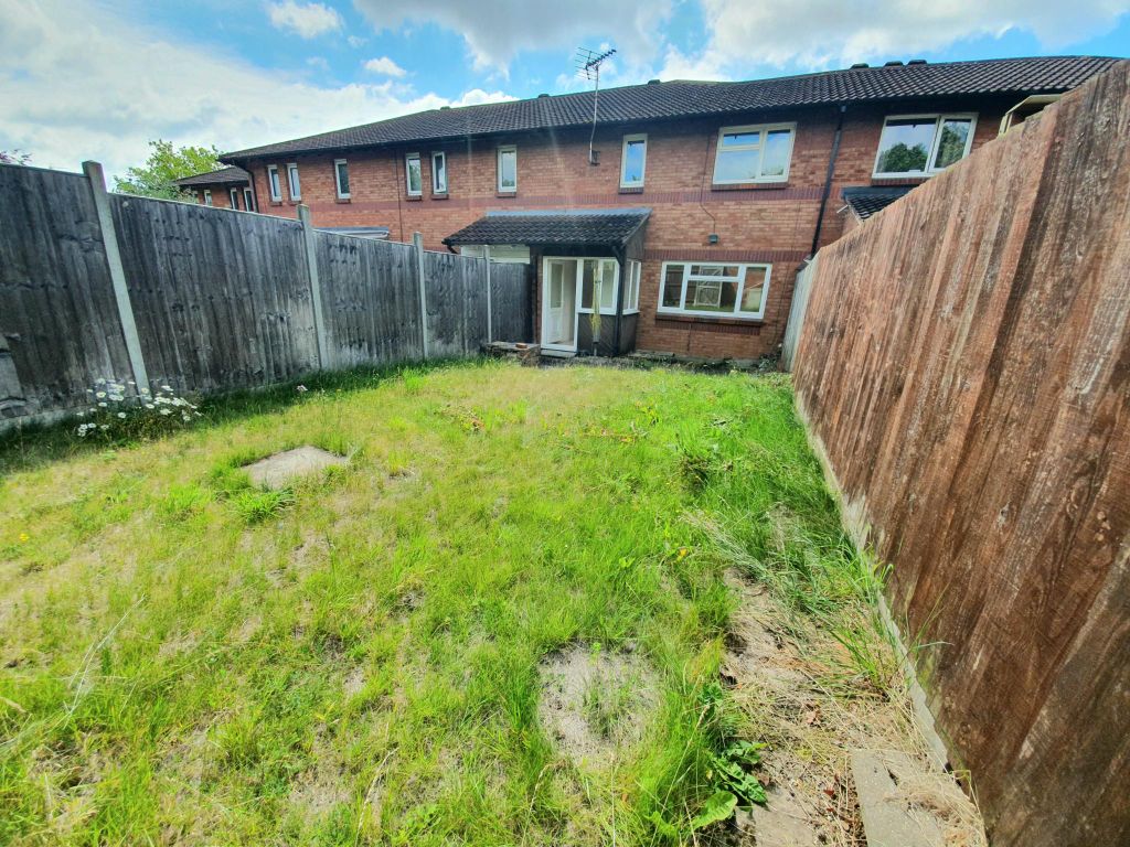 Property photo 2 of 7 Garden