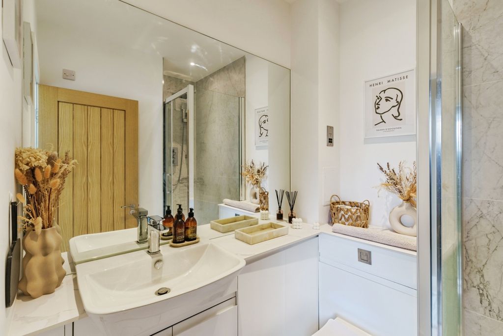 Property photo 3 of 12 Pbox-Img.Jpg
