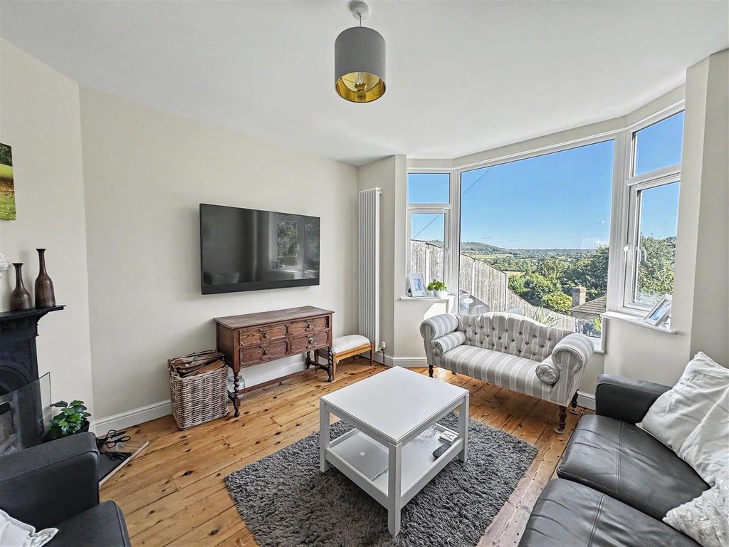 Property photo 2 of 19 Reception Rooms 1