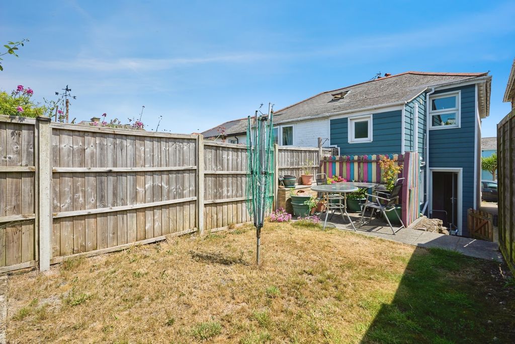 Property photo 2 of 14 Photo