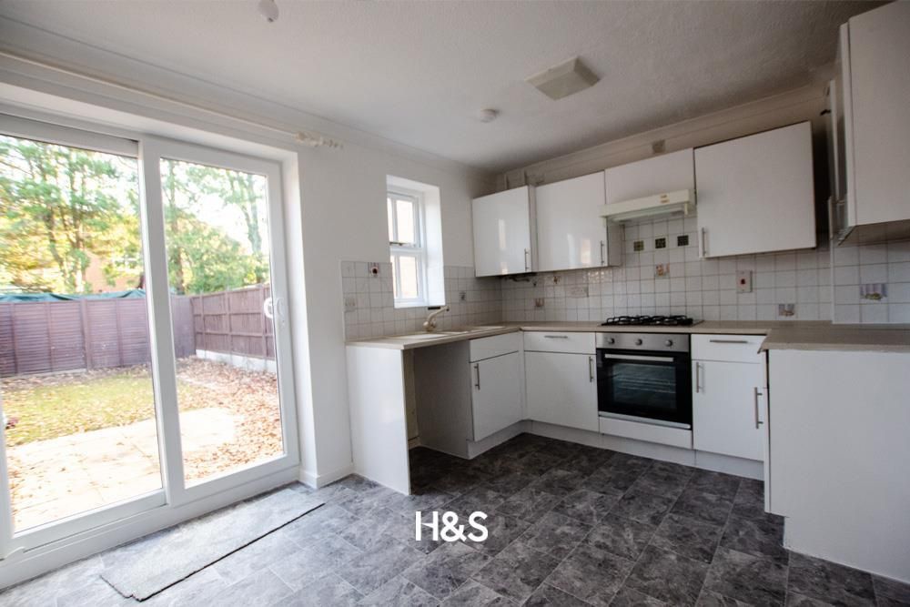 Property photo 2 of 9 45Ashwelldrive6.Jpg