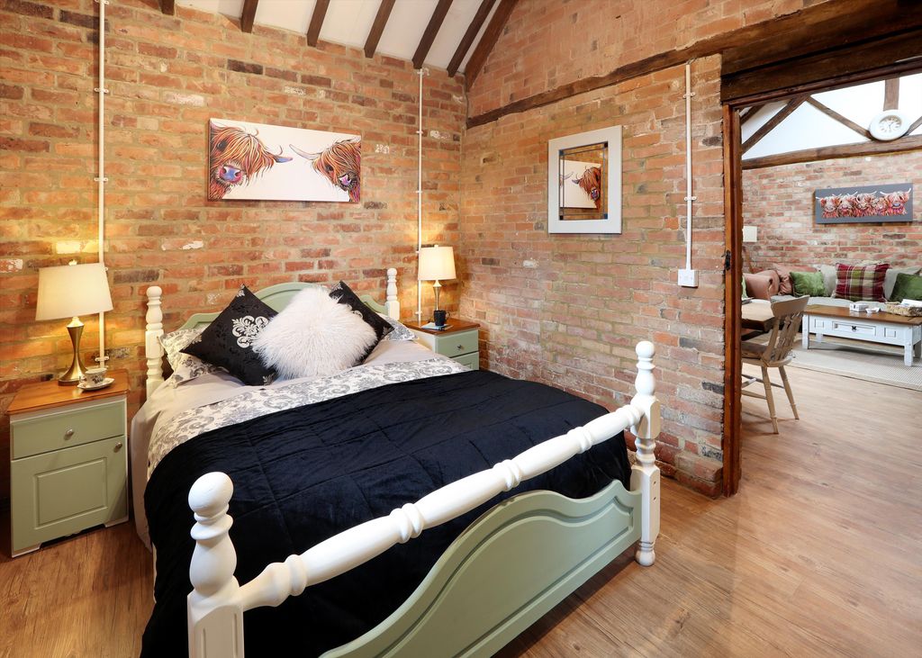 Additional image 31 of 11 bed farm for saleKings Lane, Snitterfield, Stratford-Upon-Avon, Warwickshire CV37.