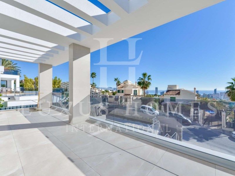 Property photo 2 of 22