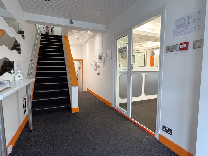 Property photo 3 of 13 Photo 4