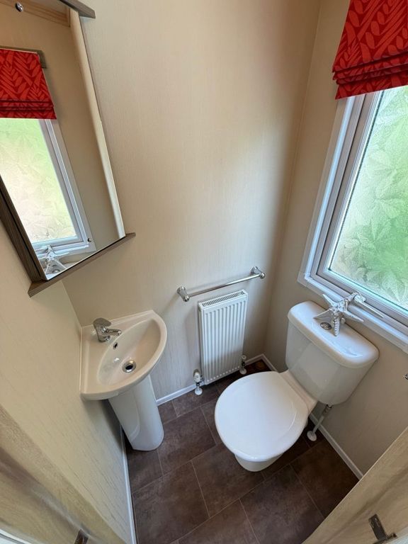 Property photo 2 of 6 Pemberton Marlow 2