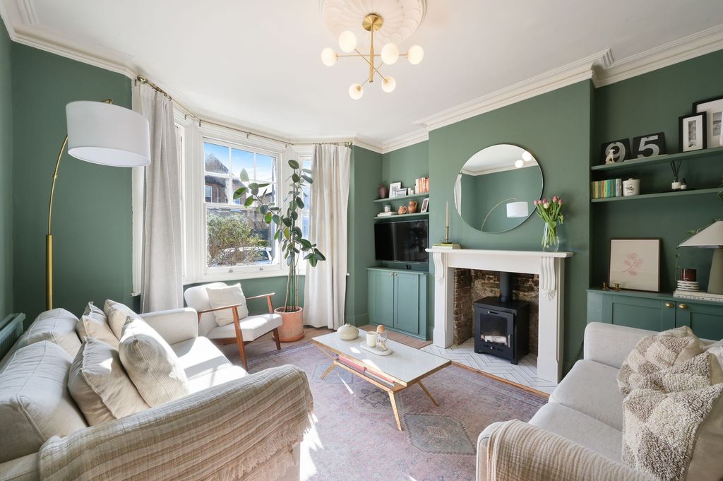 Property photo 2 of 10