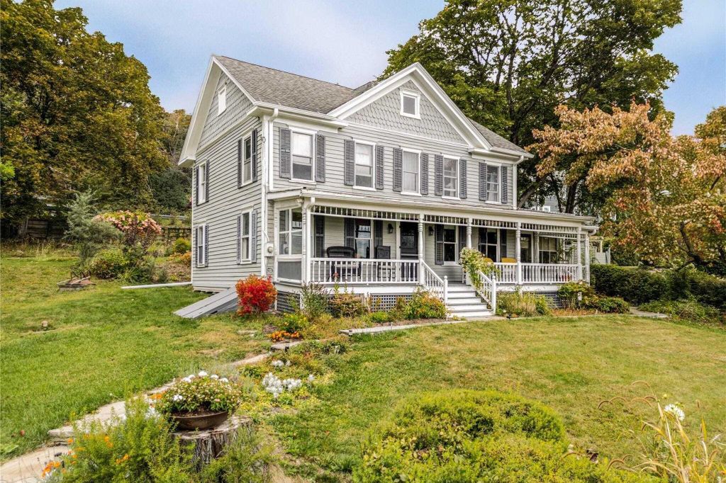 Property photo 1 of 31