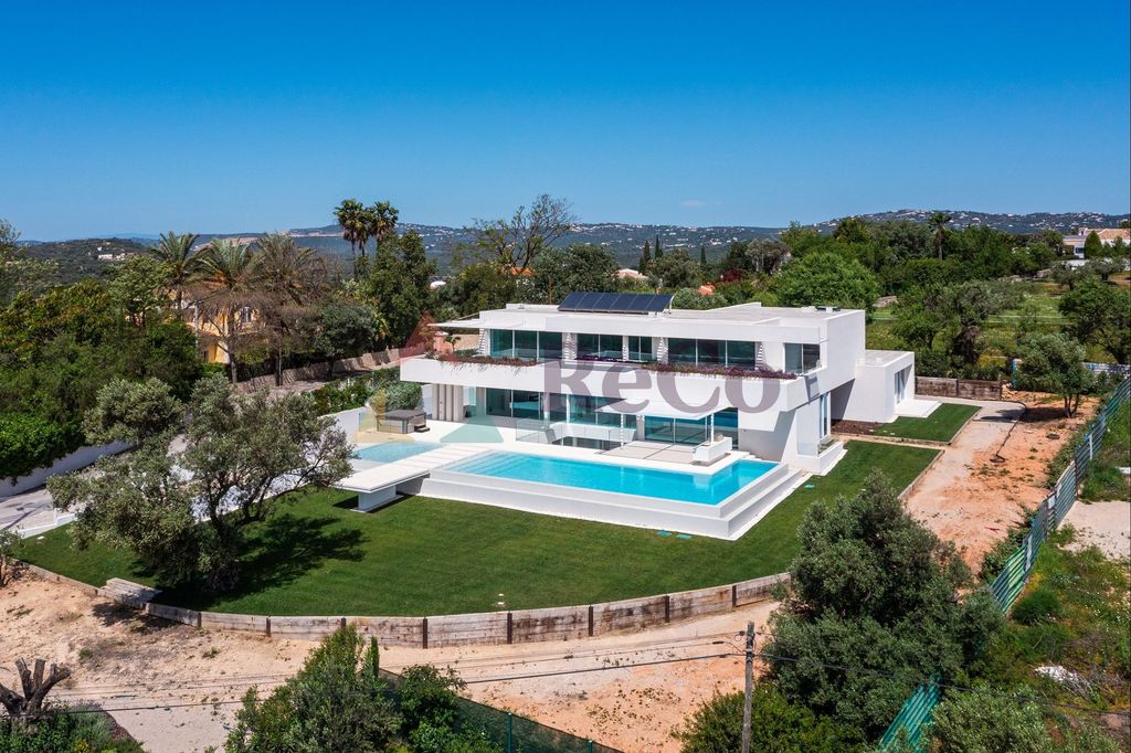 Property photo 1 of 55 Luxury Modern Villa In The Hills Of Almancil