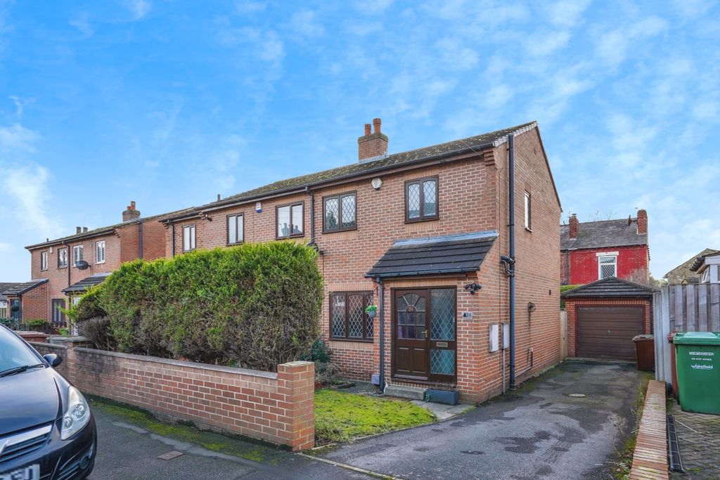 Property photo 1 of 15