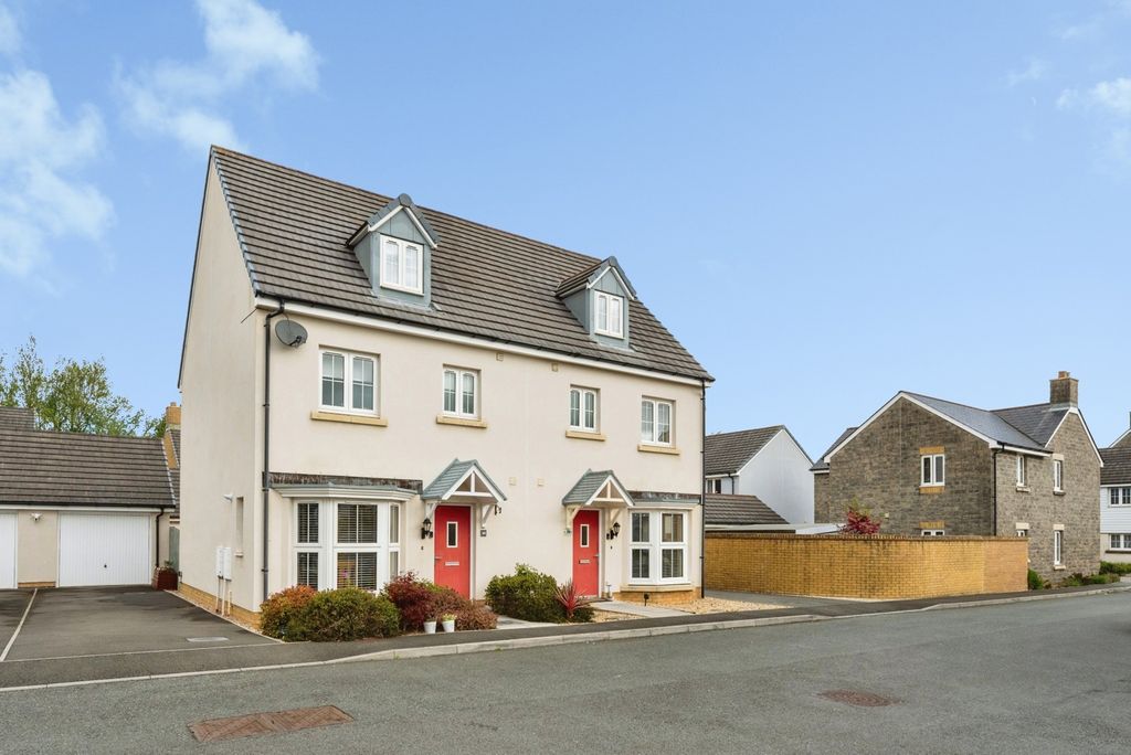 Property photo 1 of 23 Pbox-Img.Jpg