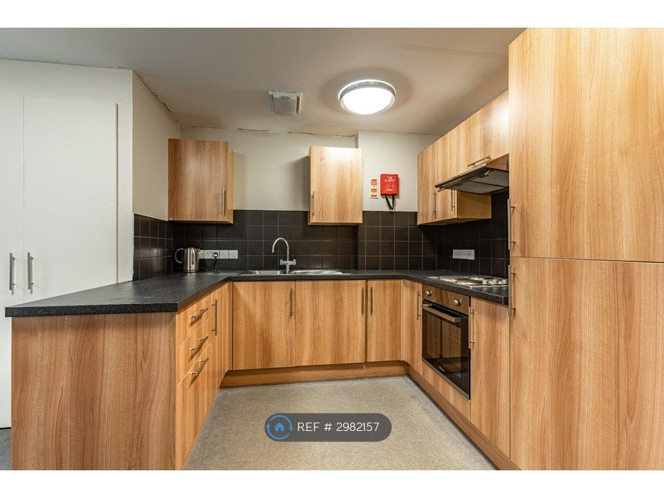 Property photo 1 of 9 Kitchen