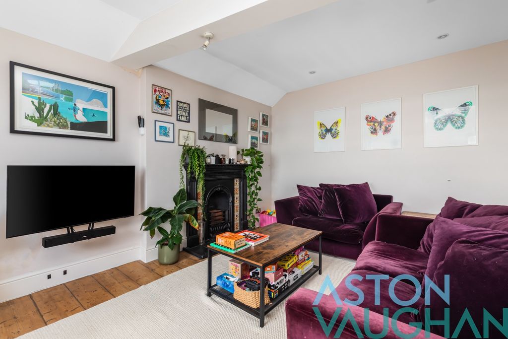 Property photo 3 of 24 4620042