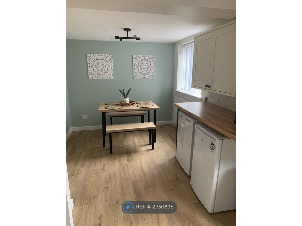 Property photo 2 of 12 Kitchen Diner